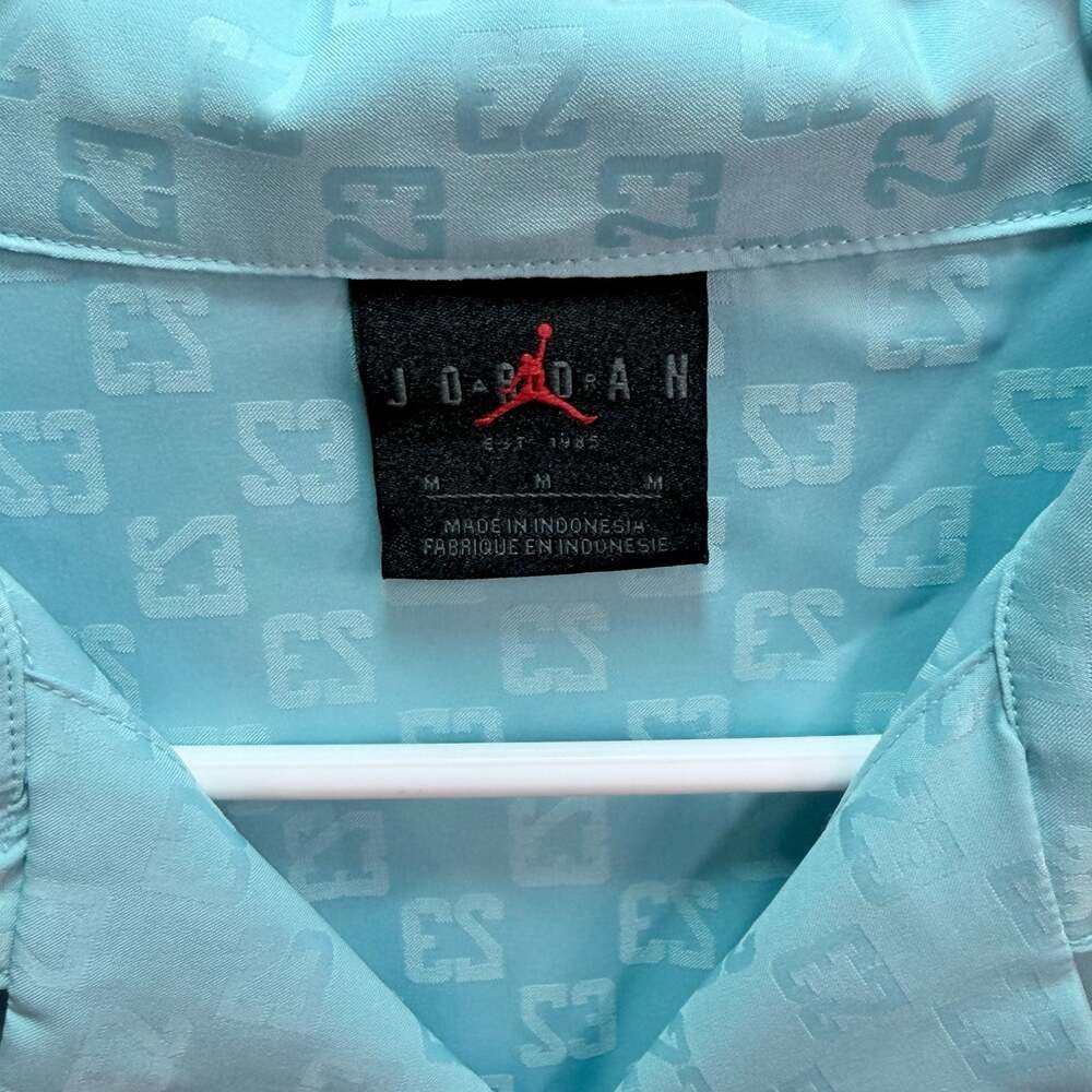 Jordan Brand 23 All-Over Print Camp Collar Shirt Size Medium - Picture 3 of 4